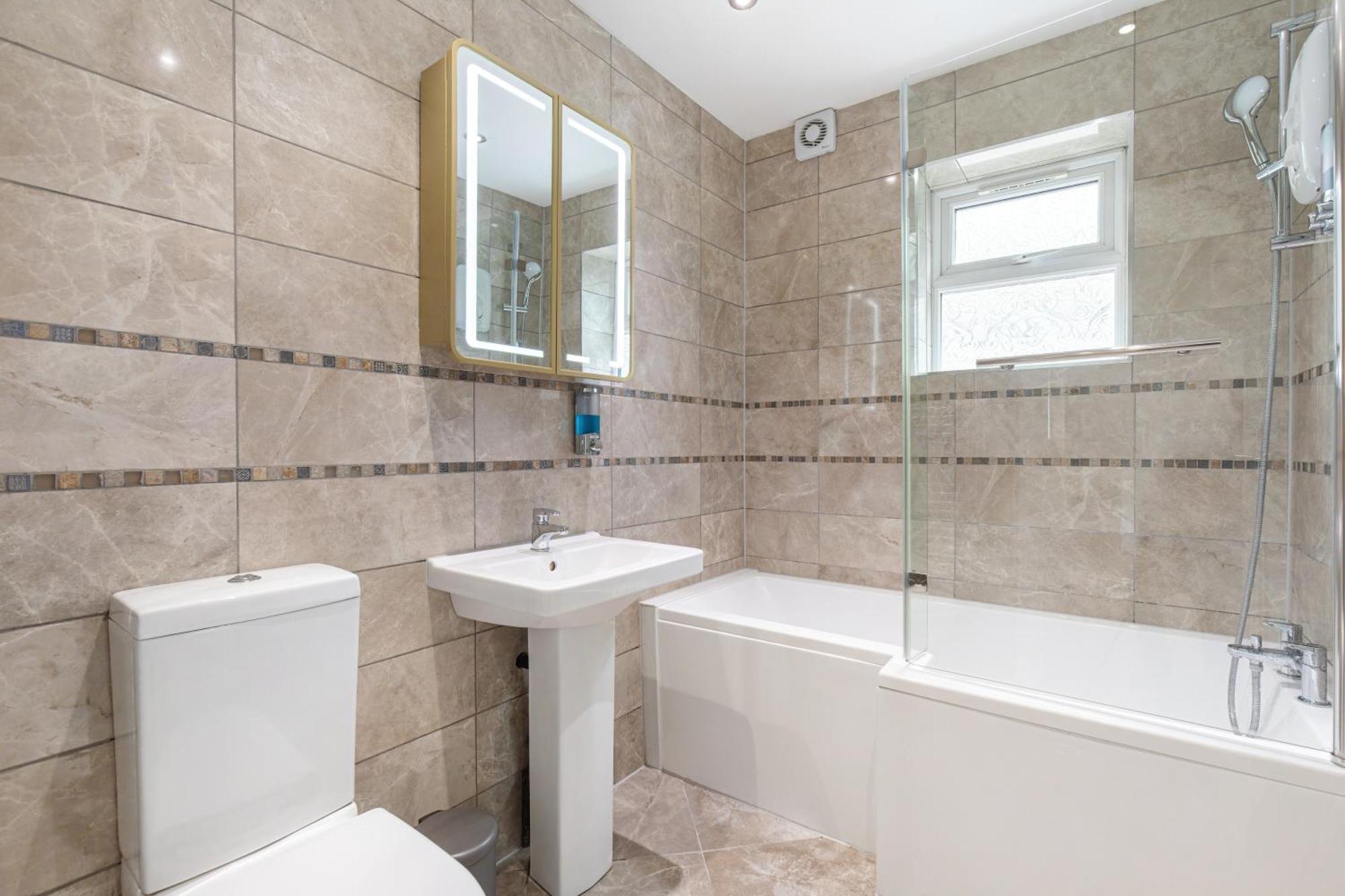 Chicstay Suites High Wycombe Dış mekan fotoğraf